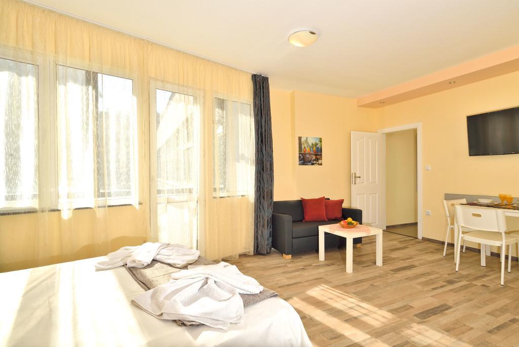 Central Studio #3 Burgas Exterior photo