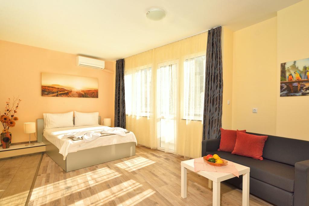 Central Studio #3 Burgas Exterior photo